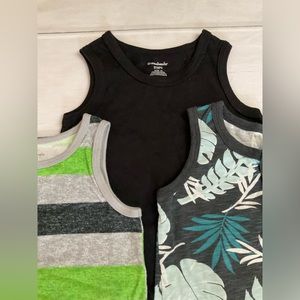 3T Toddlers Boys 3 Tank Tops Bundle